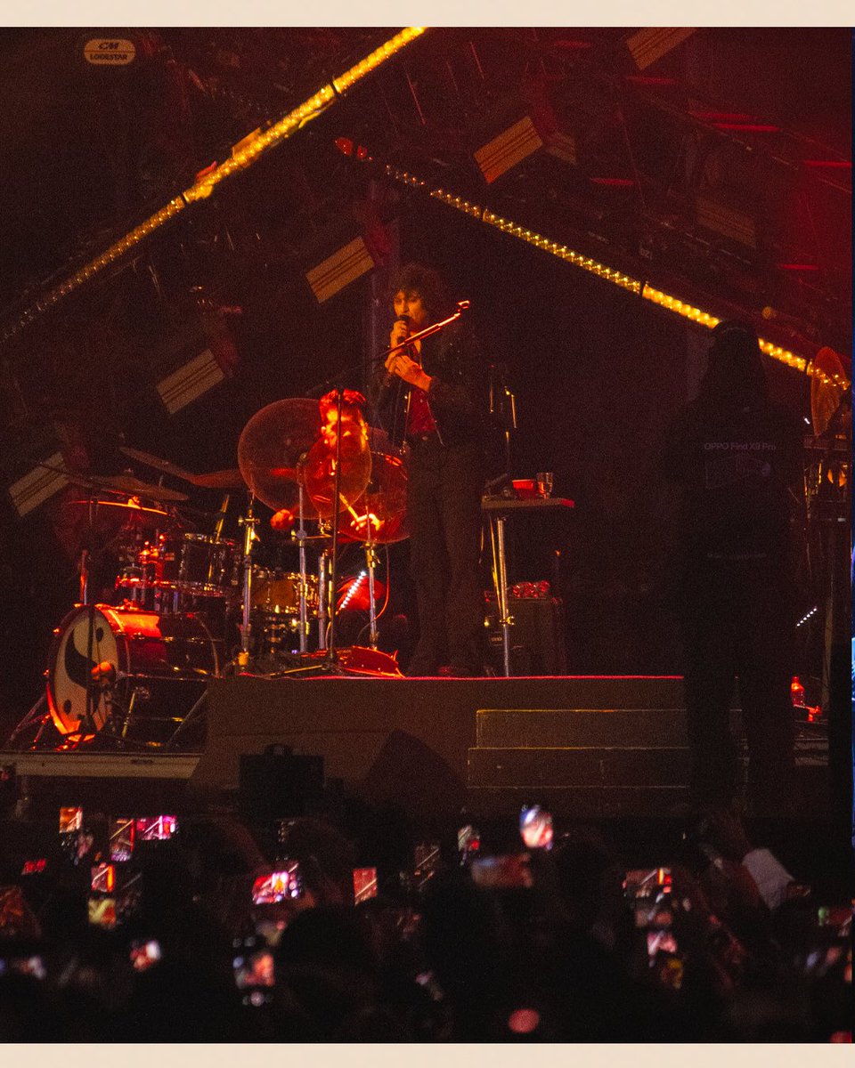 todoindierock's tweet image. Les dejamos más fotos de @iamsiddhartha en el #TecateComuna 2025

📸 x @eddysseomx 
🖊️ @apodacabooking | @apodacagroup | @tecatecomuna | @ocesa_total | @eticket 

#TodoIndieRock