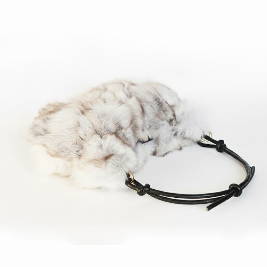 DAYMISFURRY's tweet photo. A chic blue fox fur shoulder bag featuring ultra-soft texture, a sleek shape, and a refined, luxurious look—perfect for elevating any outfit. #bag #furbag #womenswear #womenfashion #ladyfashion #ladystyle #girlsfashion #girlstyle #shoulderbag #fashionbag #handmade #xmasgift https://t.co/2dhmPOCM9N