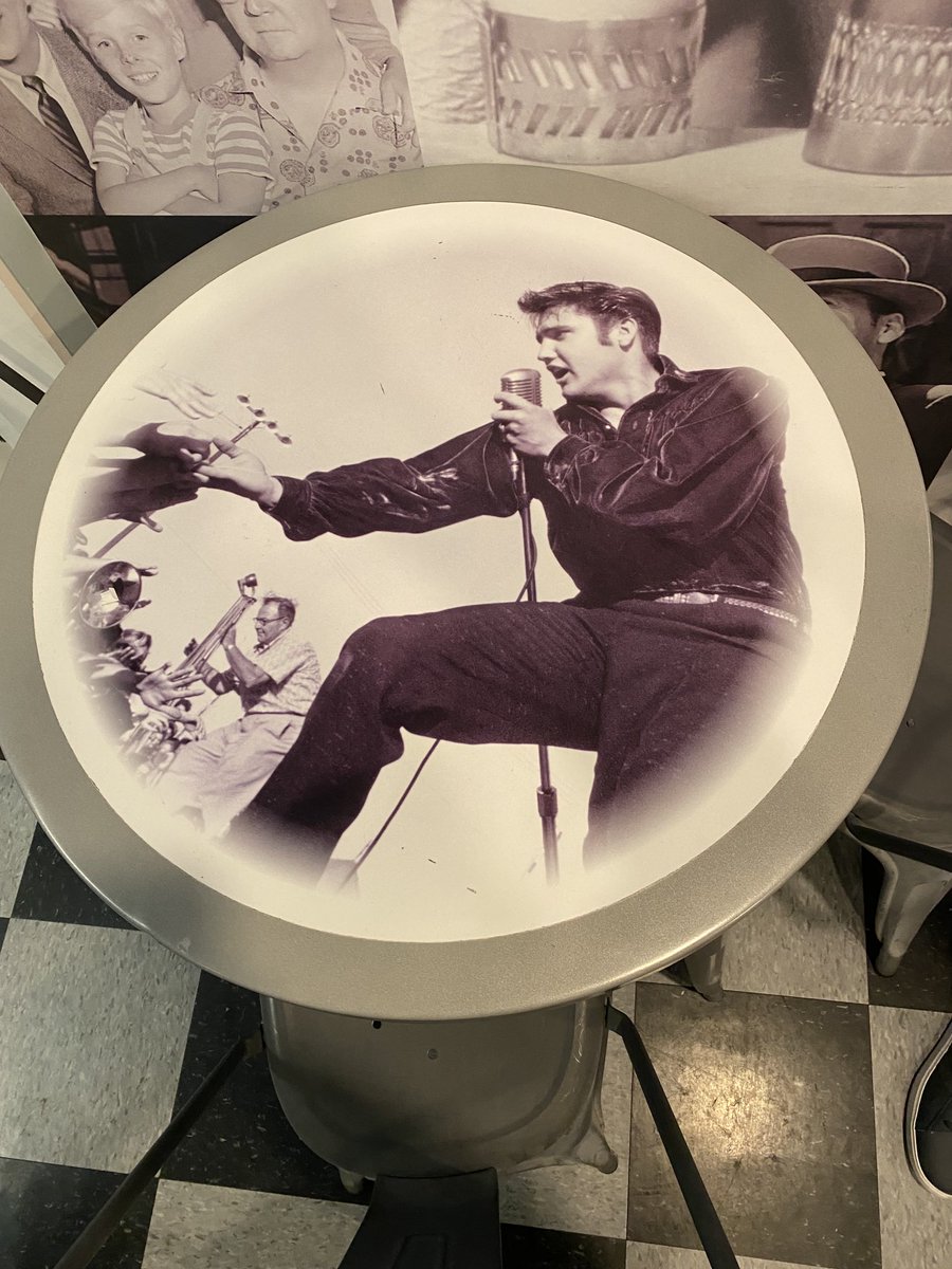 EP in Boerne, Tx 💙👑🎸🎶⚡️🤗