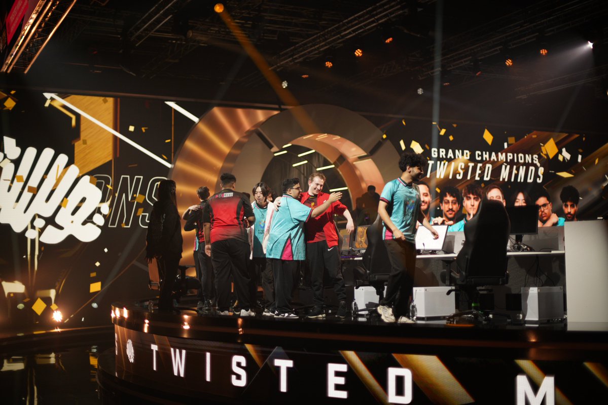 OWTVgg's tweet photo. 🌟OUR WORLD CHAMPIONS 🌟 https://t.co/QaHTxNZoru