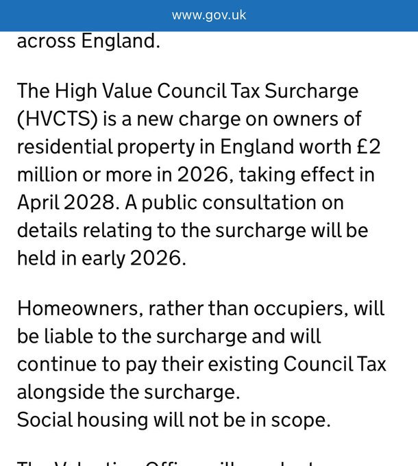 VintageMrHobbes's tweet image. Re the mansion tax - I&apos;m sorry but if you&apos;re in social housing worth  &amp;gt;£2m then (1) wtf and (2) you absolutely /should/ be paying the surcharge, as you are the beneficiary of that value, same as anyone else