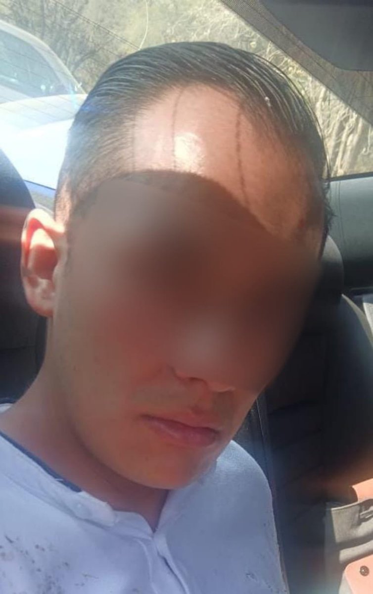 #AlMomento En un trabajo operativo coordinado, compañeros de <a href="/POESQro/">POES Querétaro</a> y <a href="/SSPMQueretaro/">@SSPMQueretaro</a> mediante el intercambio de información y el uso de tecnología, detuvieron en El Nabo a tres personas y aseguraron una camioneta robada momentos antes en Guanajuato. Se continúa con la