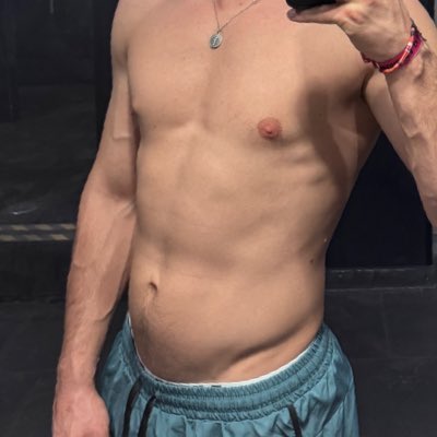 Bivers18's tweet photo. #NuevaFotoDePerfil https://t.co/mWZyg97Fxv