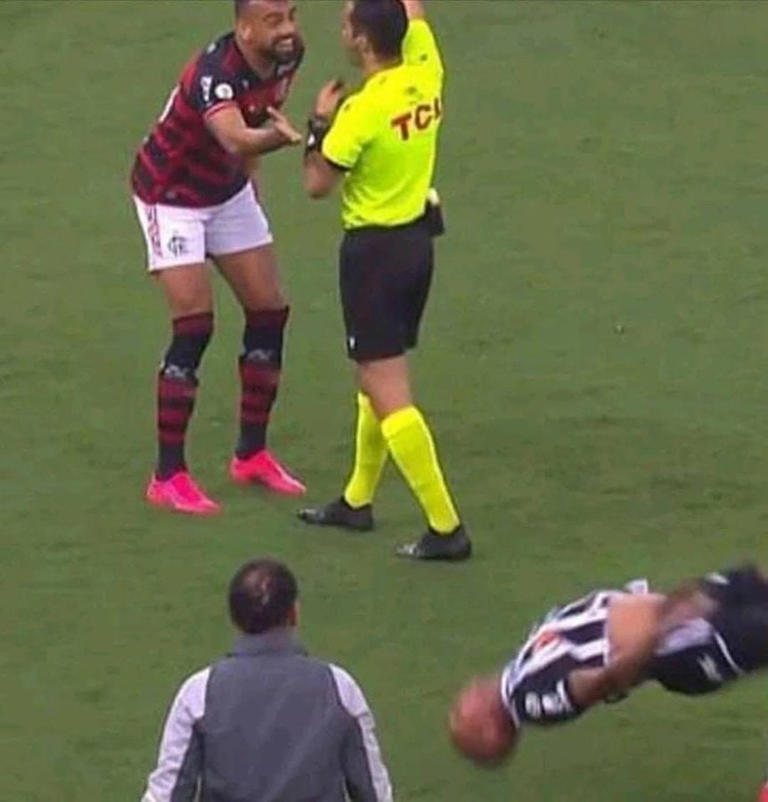 insaneposes's tweet image. 