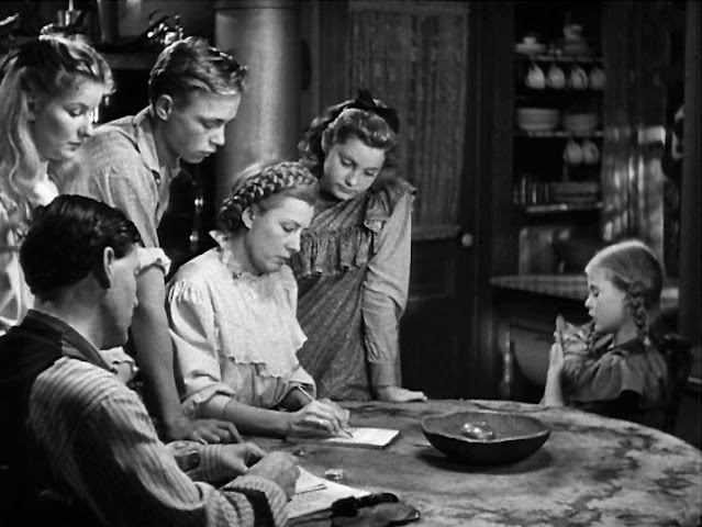 All-Time Classic American Immigrants Family Drama!!

Retro Classic Film Review on my Blog now @ this link: thequickflickcritic.blogspot.com/2025/11/new-co…

#retro #blackandwhite #classic #immigration #AmericasBestPicsAndVideos #Familylove #history #Norway #Norwegian #heritage #strongwoman #rememberWhen