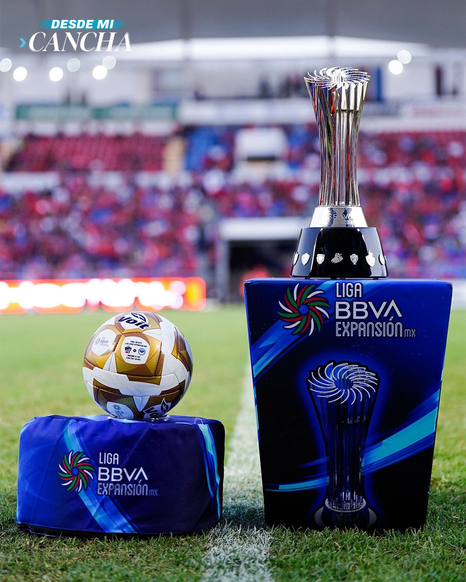 LigaMXExpansion's tweet photo. La Ida de la #Final encendió el fuego de los grandes. 🔥

@clubirapuato_ 🆚 @JaibaBrava_TM 

Cada choque, cada grito y cada latido recordó que las noches históricas no se cuentan… se sienten. 🫡

📝 Acá la historia: https://t.co/VclFYMTls3

#ExpansiónMX #AP25 #DesdeMiCancha https://t.co/1d1bTd8F5O