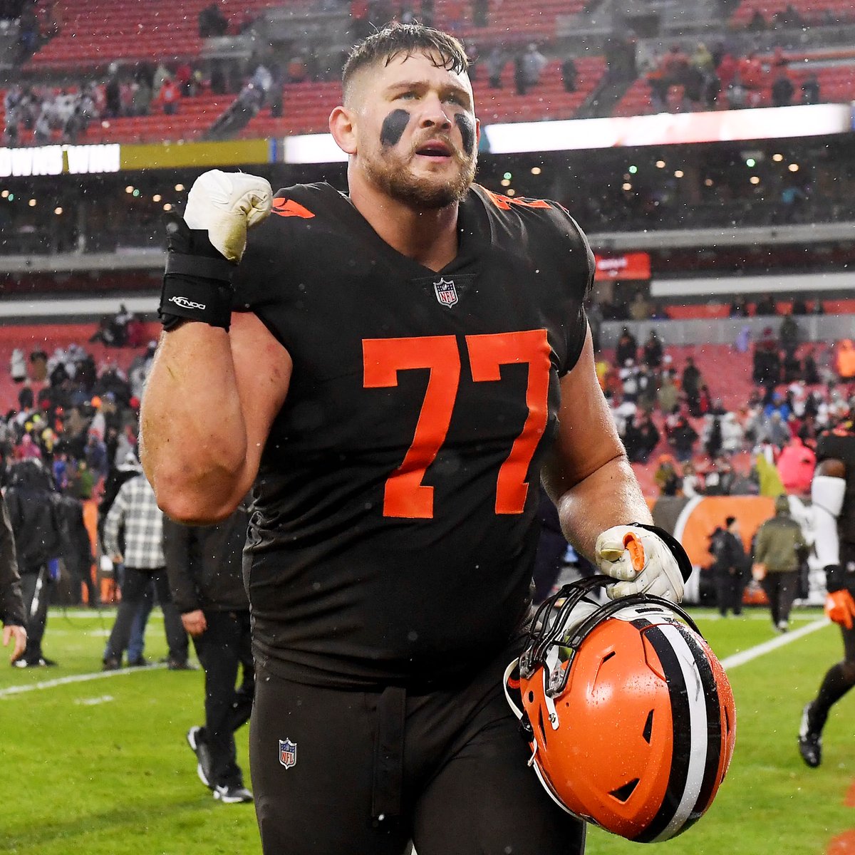 Congratulations to Browns G Wyatt Teller on his 100th career start. 🫡 #Browns