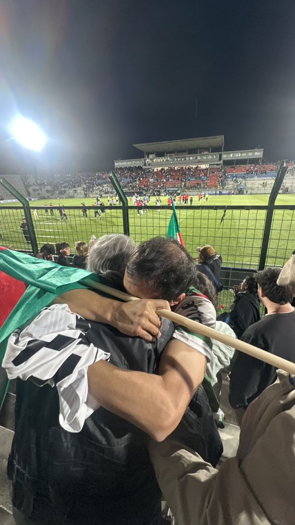 elena (@elenacdem) on Twitter photo 