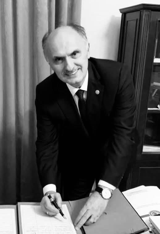 tatliikenan's tweet image. 26. ve 27. dönem Giresun 
Milletvekilimiz, yıllardır birlikte çalıştığımız dava, hizmet ve gönül adamı değerli kardeşimiz, kıymetli büyüğümüz Cemal ÖZTÜRK’ü kaybetmenin derin üzüntüsünü yaşıyorum.
Cemal vekilimize Allahtan rahmet, ailesi ve sevenlerine başsağlığı diliyorum.