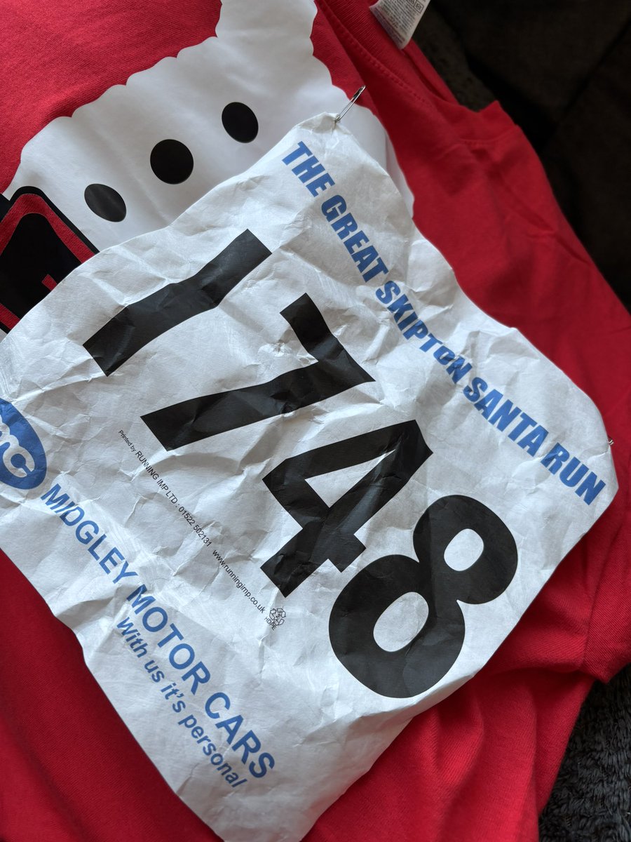 SGPModalityAWC's tweet image. Skipton Santa fun run. Despite having completed a course of antibiotics for a chest infection 2 days ago- I would t want to miss this. Great fun and great cause!