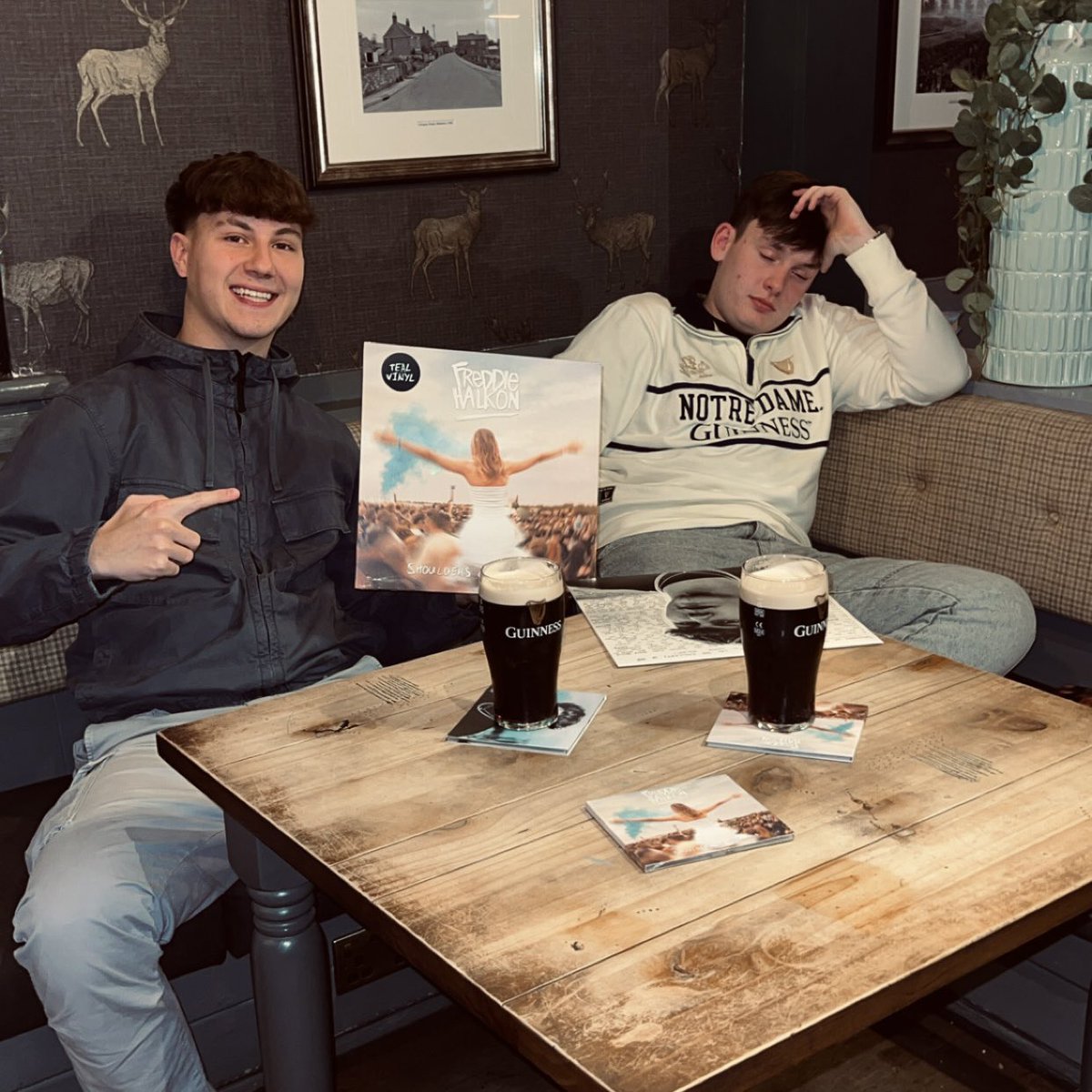 WHAT A MENTAL WEEKEND!!! 😅

There’s been so much love for my new  EP ‘Shoulders Of The World’ and I’m so grateful to everyone who made it happen!

If you’ve not yet ordered a copy, they make perfect Christmas presents (Your nan will love it)

There’s 46 signed ones left… 👀