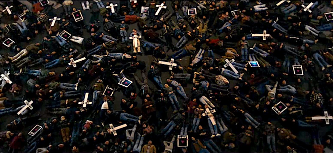 isabelle_denuit's tweet image. Ce soir sur @LCP, à la veille de la #Journéeinternationaledeluttecontrelesida, le film de  Robin Campillo. Un casting puissant, investi, pour une œuvre organique, vibrant au rythme de la techno en une danse de la vie, de l’amour et de la mort, qui vous chavire. Coup de cœur. 💔