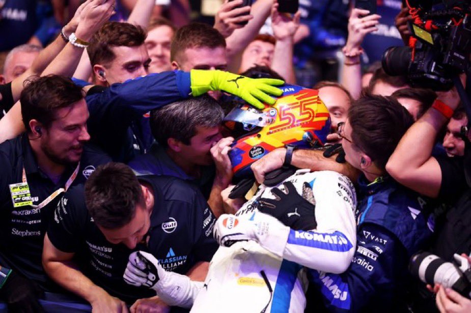 val ⁵⁵ tweet media