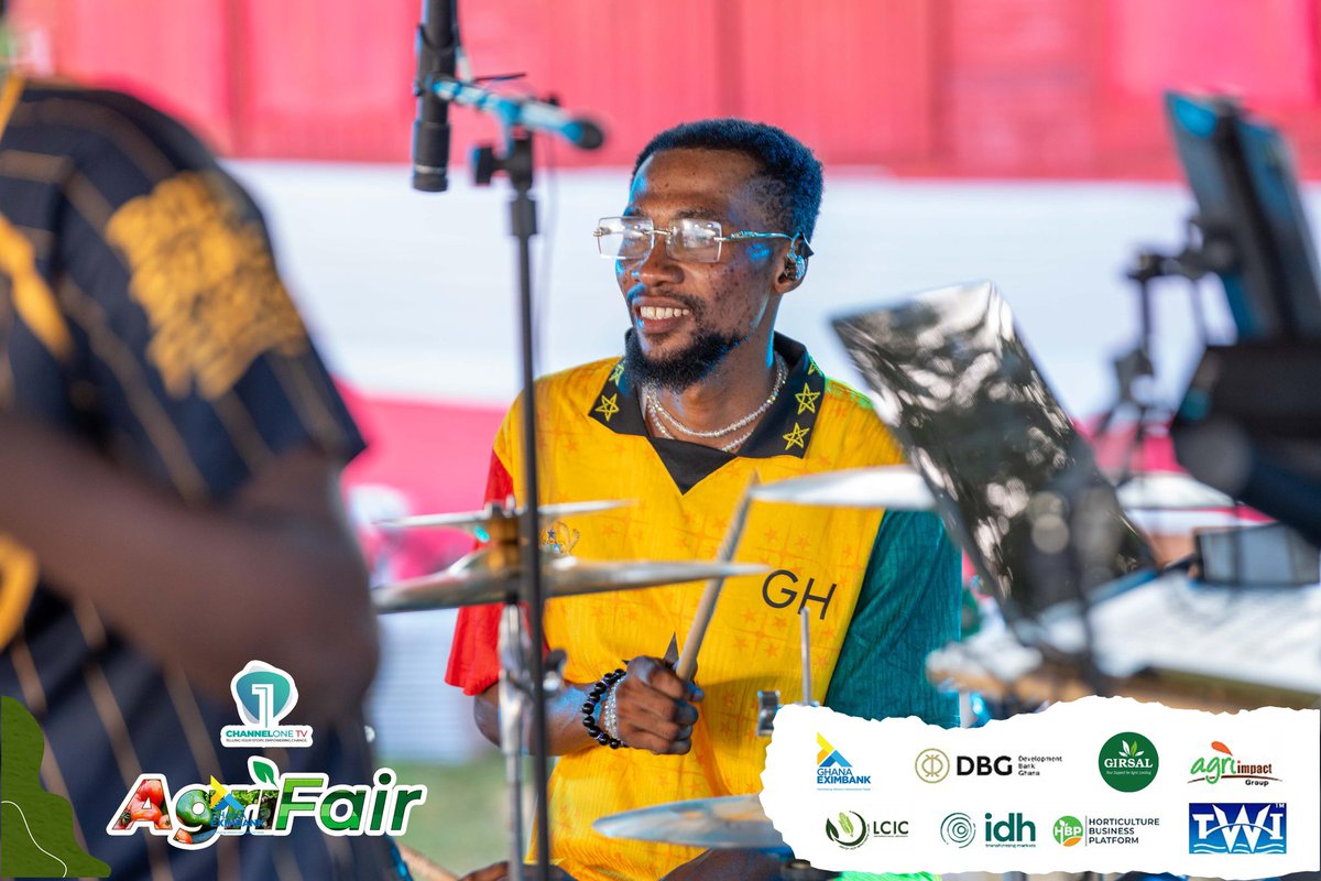 Shout their name twice!!! 🔥🔥
<a href="/nkyinkyim_/">Nkyinkyim Band</a> Band!! Nkyinkyim Band!! 🎶💃🏽They’re regulating the vibes correct correct here at Efua Sutherland Park! 🌾The music, the energy — everything sweet pass! 😍

#AgriFair2025 #EfuaSutherlandPark #NkyinkyimBand #LiveMusic #BuyLocal