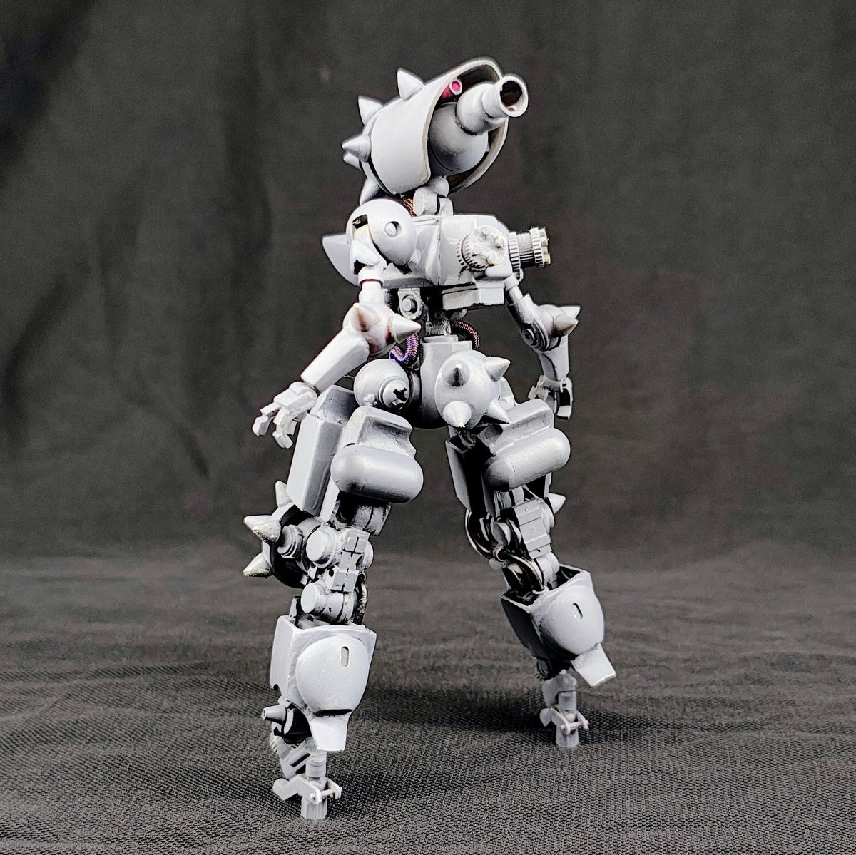 neielmont's tweet image. (W.I.P.) Pneuma, designed by @ZalsNG, built by Kevin Monti.

Ready for paint :)