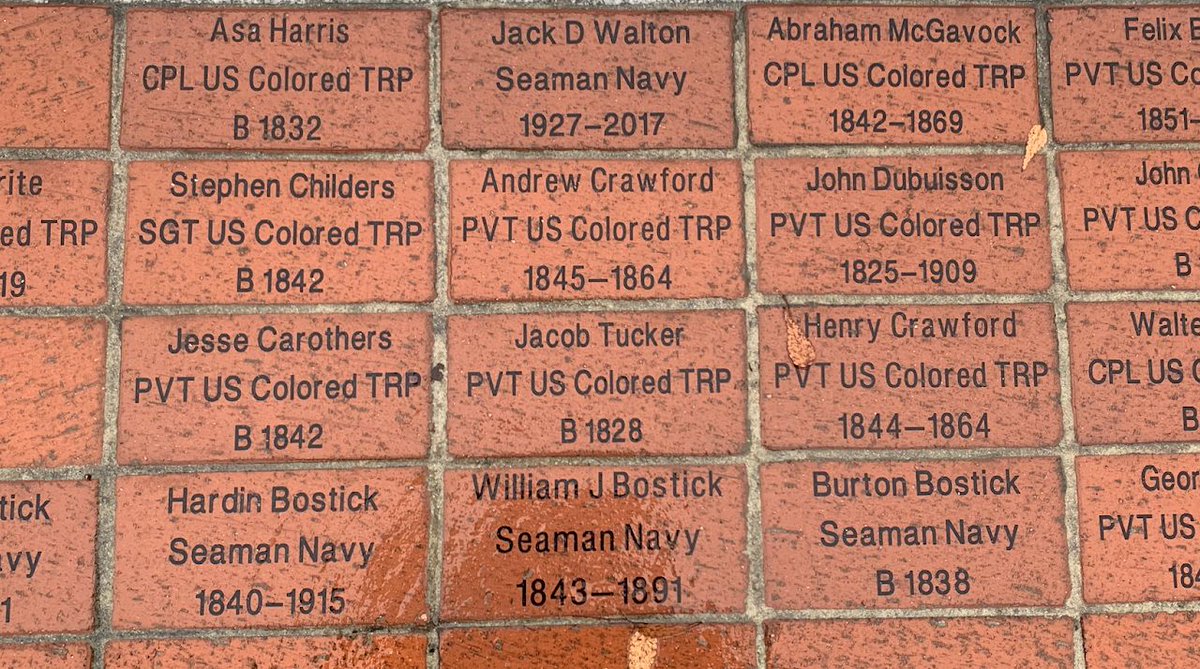 FRANKLIN - Help support the Slaves to Soldiers Project. Your one-time donation of $65 will be used to order one brick paver in Williamson County's Veterans Park in downtown Franklin.
 paypal.com/donate/?hosted…

#slavestosoldiers
