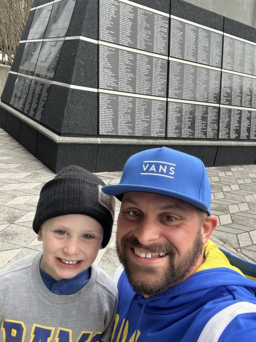 jaclark21's tweet photo. Rams let’s go!!! Taking the boy to his first ever @RamsNFL game!!! Let’s get a W. 💪🏻💪🏻💪🏻 https://t.co/9BRmyJUr8B