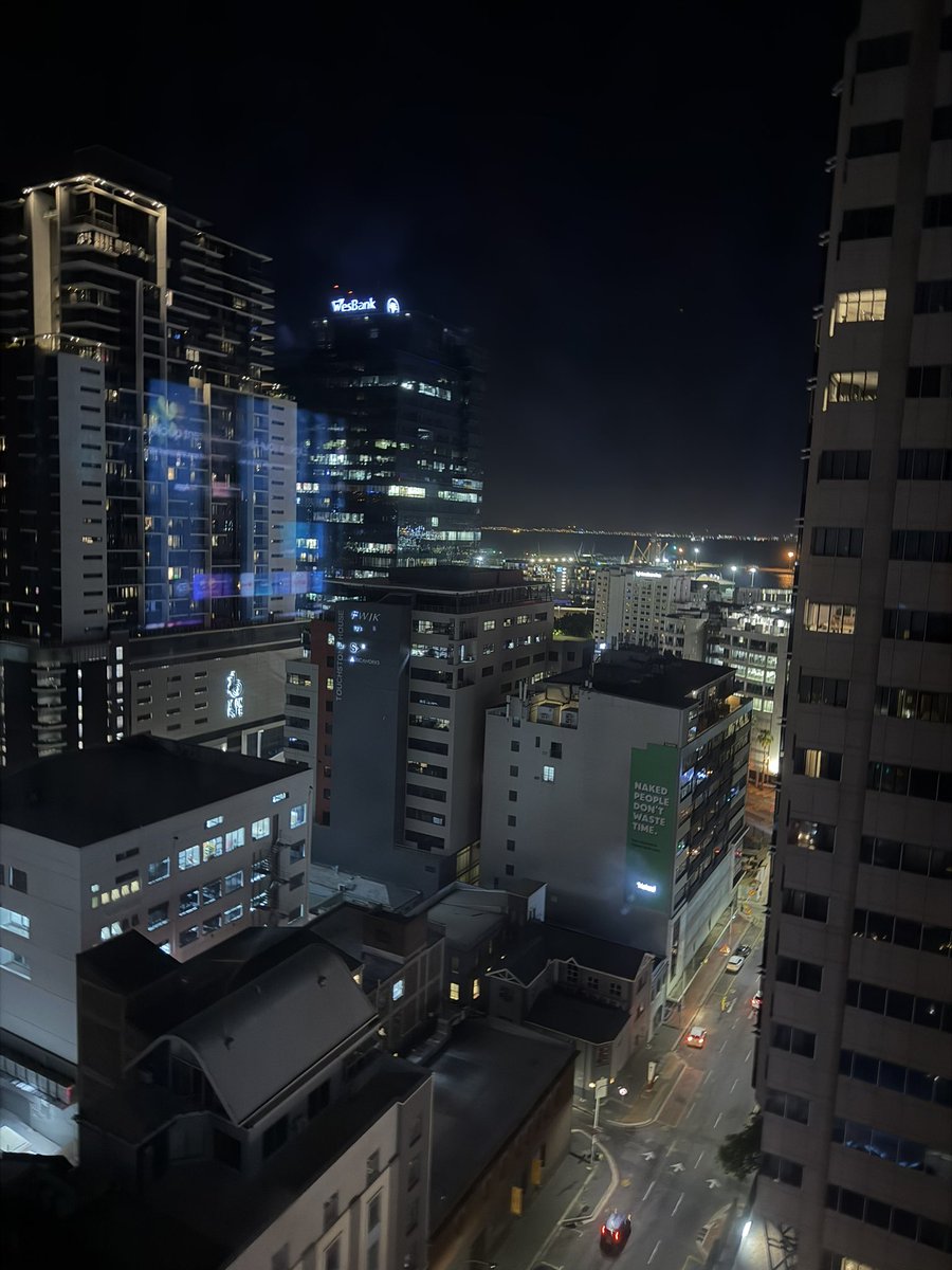 thissdax's tweet image. Traveled to another country and the first thing I picked up was a new monitor.

Not to trade every hour… just to stay active and not miss good opportunities.

Study hard, trade easy✈️