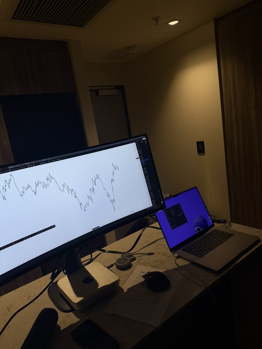 thissdax's tweet image. Traveled to another country and the first thing I picked up was a new monitor.

Not to trade every hour… just to stay active and not miss good opportunities.

Study hard, trade easy✈️