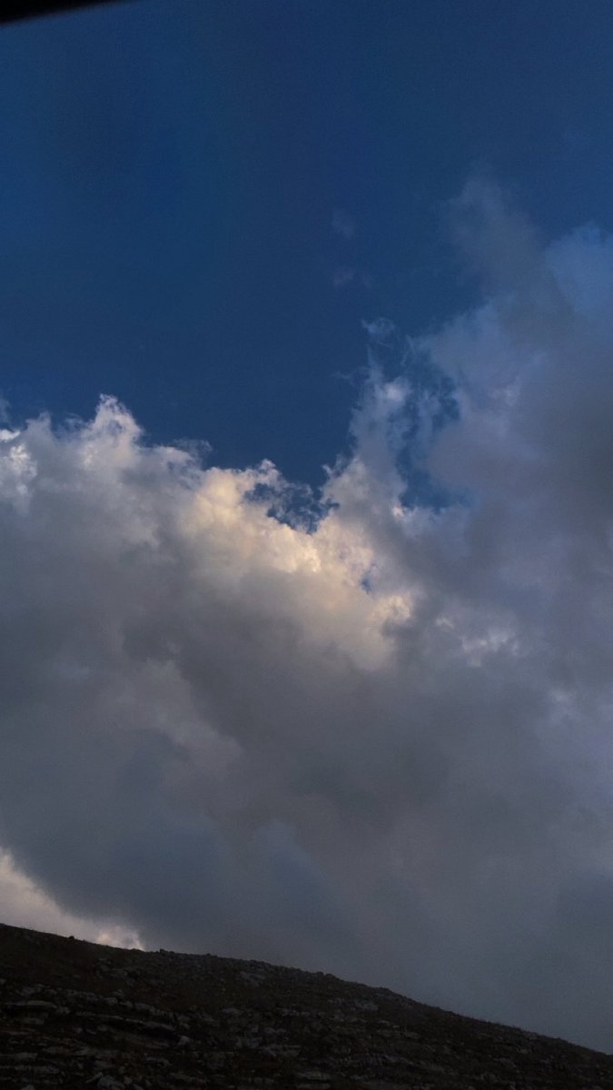 AreenM11's tweet photo. بحب اصور السماء 🌝❤️☁️ https://t.co/R8v6Dvj7tu