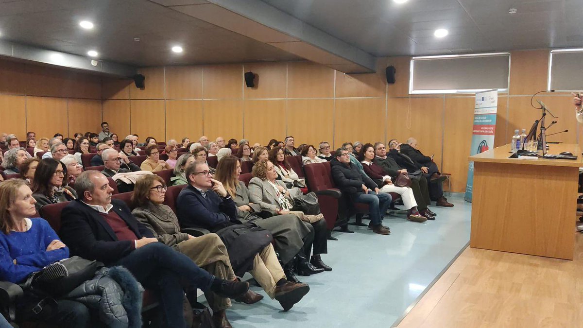 ConcelloCoruna's tweet image. 🐟 A cidade reivindica os beneficios da dieta atlántica e a excelencia do produto local nunha xornada divulgativa co selo distintivo Peixe da Lonxa da Coruña: i.gal/qmXqT