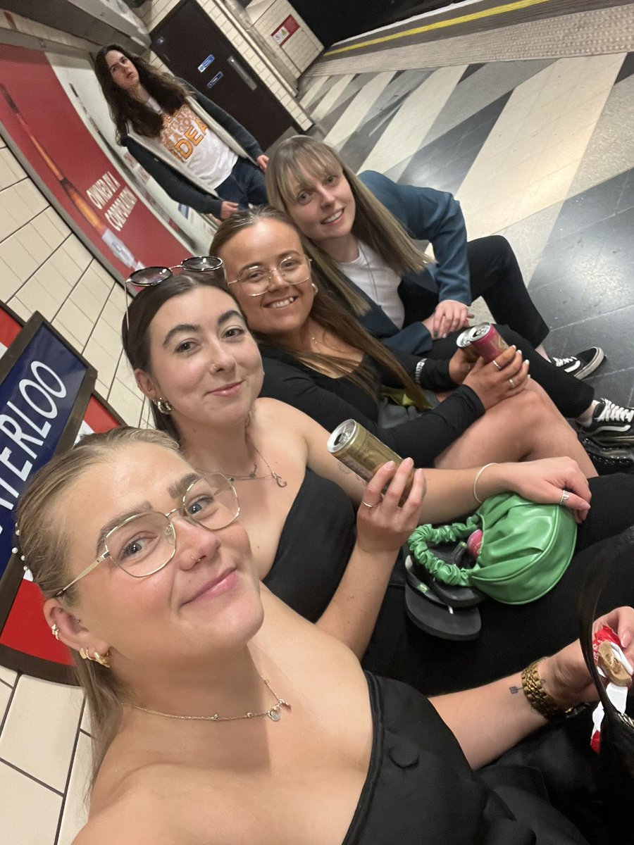 Oh my girls are everything🥹🥹 the encouragement and the positive vibes they give me to finish my teaching degree is everything i need to power through🥹❤️💙 <a href="/Georgieexo/">Georgie 🌻</a>