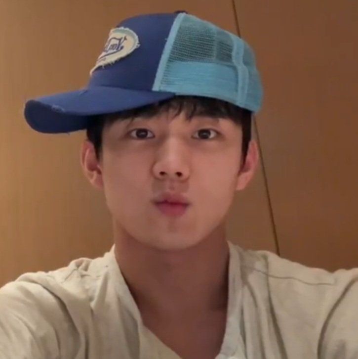 penesitouo's tweet image. busco mutis (*^ω^)ﾉ
         
  aot, haikyuu, jjk, csm, kny,
 p1h, skz, bnd, ateez, entre más 

ㅤㅤ ㅤ~  14yo   𝖺𝗋𝗀    sh𝖾

  (  #anitwt #animetwt #kpoptwt  )  

♡ + ↻ = mutis 4ever ＼(^_^)／