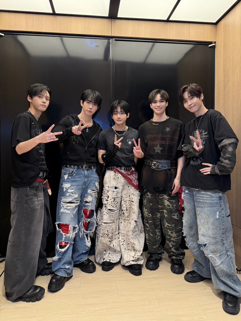 onepact_'s tweet image. [💙_ #원팩트]

벌써 데뷔한지 2년이나 되었다니...🥹
그동안 함께해 줘서 너무 고마워~
1130주년까지 함께하자!! 사랑해💕

#ONEPACT #원팩트