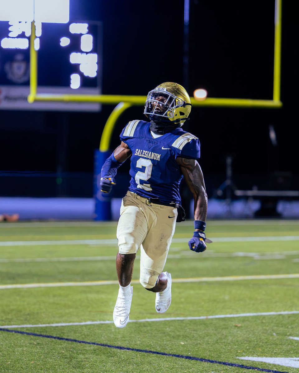 Please check out my Senior Year Tape!hudl.com/v/2THgX7