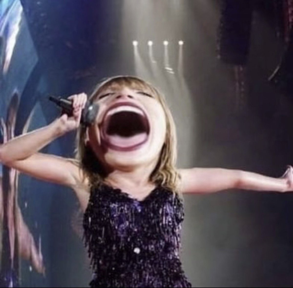 jaidenodavis's tweet image. OPHELIAAAAAAAAAAAAAAAAAAAAAAAAAA