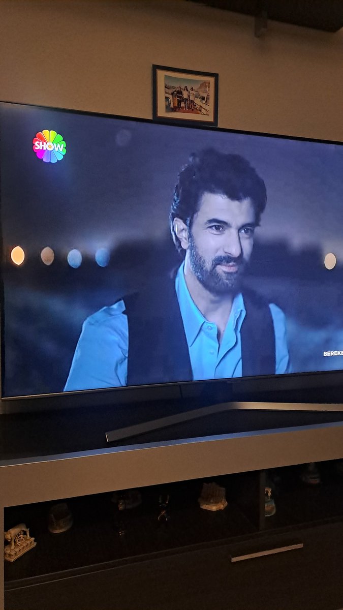 ÖmerBereketoğlu siempre en nuestros corazones 

#EnginAkyürek #ÖmerBereketoğlu #BereketliTopraklar
