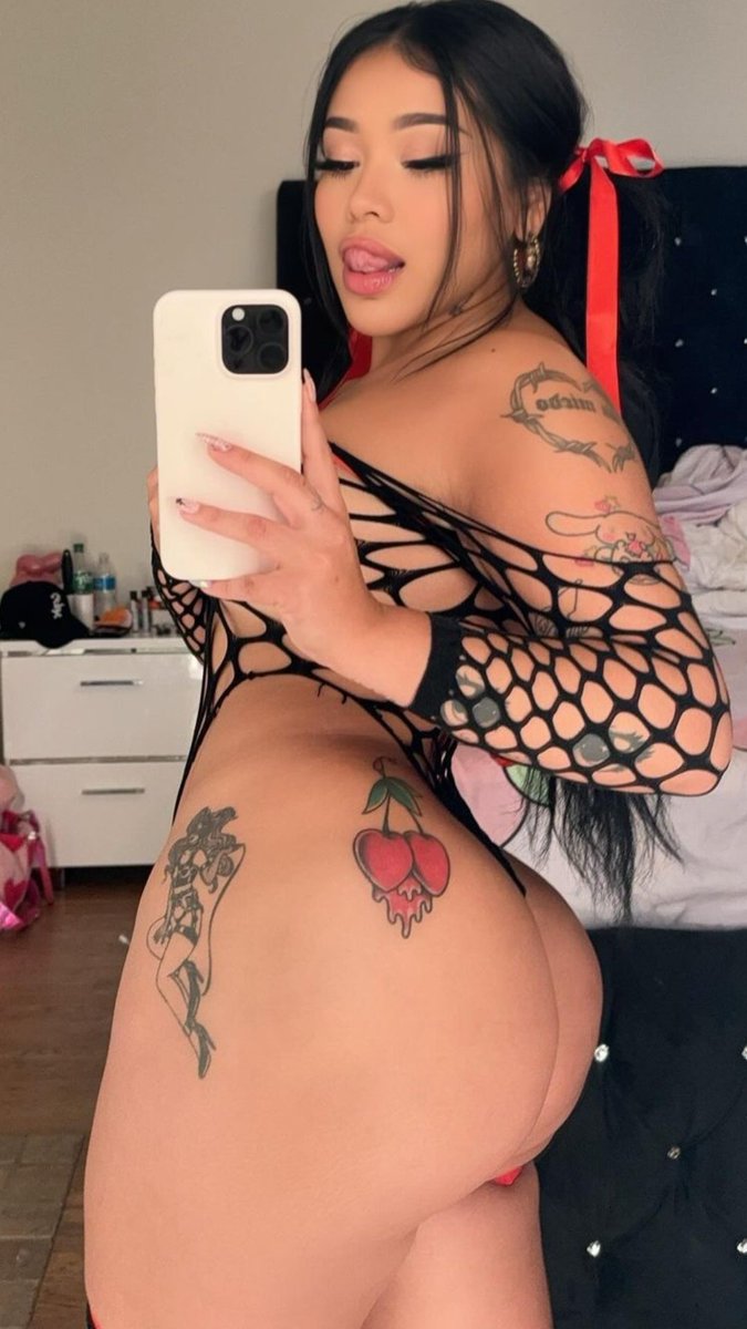 jennicahart's tweet photo. I'll send just 1 free nudes all who like and retweet my post . 
DMs..FT
Special offers dm me if you want sexting , Ass , pussy , full naked videos, drop box and   menu . 
Add me on telegram :- https://t.co/b5FbFkMzGK https://t.co/todsLdhfzo