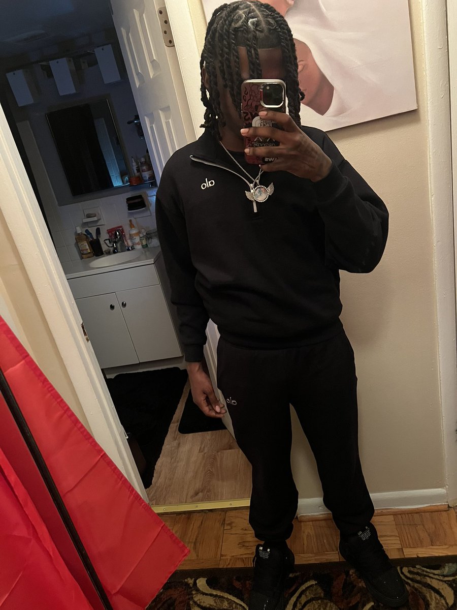 Stbjayy's tweet image. might as well pass me a matcha