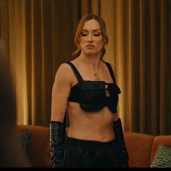 AssassinOfSky's tweet image. God damn...!