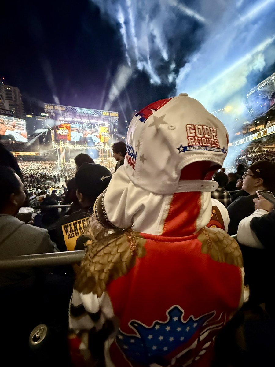 ooberfan's tweet image. Had an absolute blast at #SurvivorSeriesWarGames! Made even more special by getting to take it in with my little girl, who had the time of her life chanting, booing, clapping … SO excited for @CodyRhodes and was decked out head to toe in #nightmarefamily gear (she insisted we