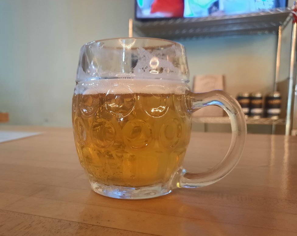 Our Daily Pour: Dortmunder (4.00) from Goldfinger Brewing Company in Downers Grove, IL.