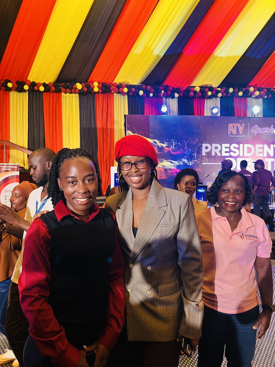 Tukube bukubi fireworks nze ntandike 2026😌