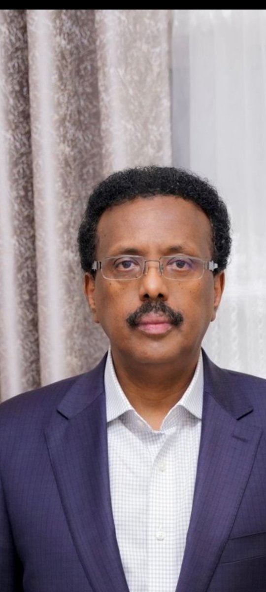 Umut Farmajo's hair transplant clinic is coming soon to Mogadishu, Somalia.
 There is no need to fly to Turkiye for this procedure 🙃