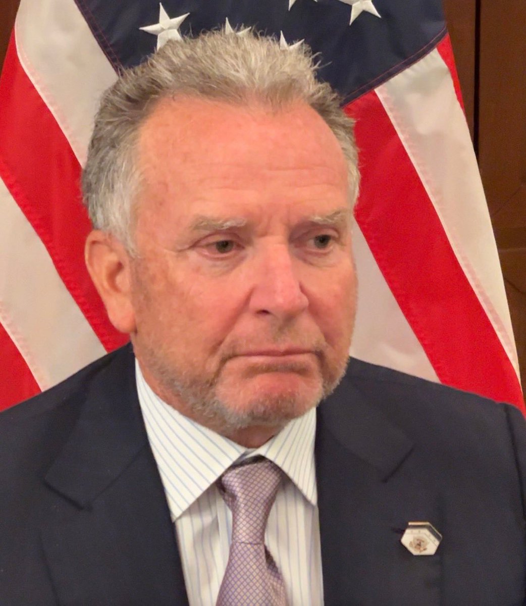 Quacksalbe's tweet image. &quot;Insanity is doing the same thing over and over and expecting different results&quot;  --Albert Oischdoi