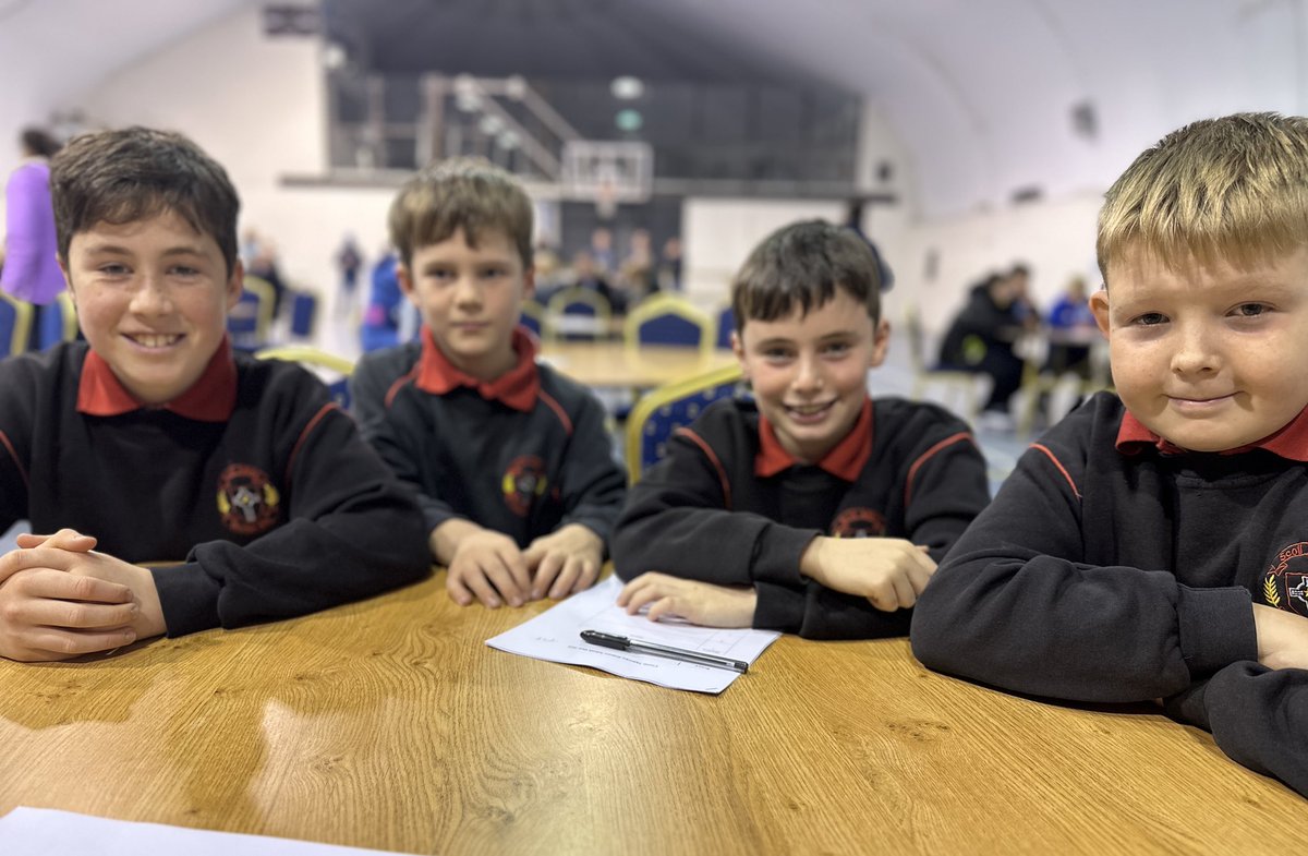 ScoilAilbhe's tweet photo. Best of luck to our @ScoilAilbhe #GAA quiz team and their coach, Mr. Fogarty in the @TipperaryGAA #CountyFinal tonight. Your knowledge is amazing! @cbsthurles @MidTipp_Coiste @MidTipp @thurlessars @DurlasOgGAA @ThurlesGaels https://t.co/k6Hk7lO3k0