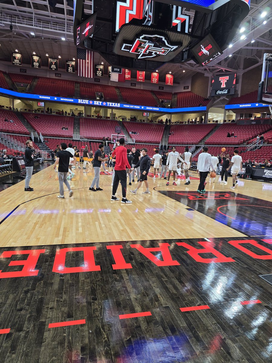 About an hour out from Texas Tech hosting Wyoming.
lubbockonline.com/story/sports/c…