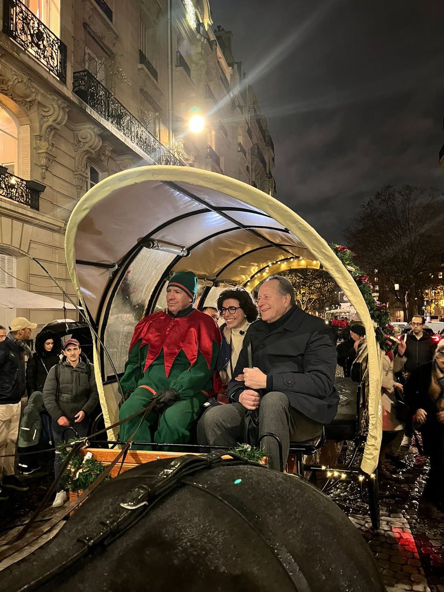 Mairie du 15 tweet media