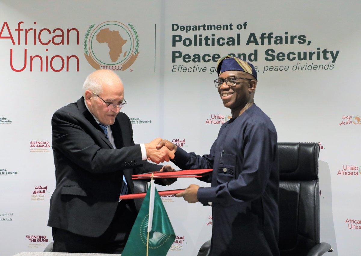 Bankole_Adeoye's tweet image. We formalised our collaboration through the signing of the Memorandum of Understanding between the @_AfricanUnion and #PNYX Limited to advance joint work on the African Security Conference (#ASEC). This partnership strengthens our collective efforts to foster dialogue, innovation…