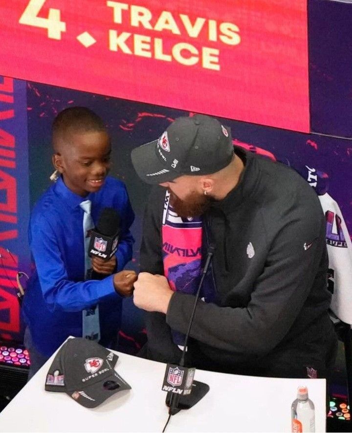 87KillaT's tweet image. Travis Kelce #probowlvote