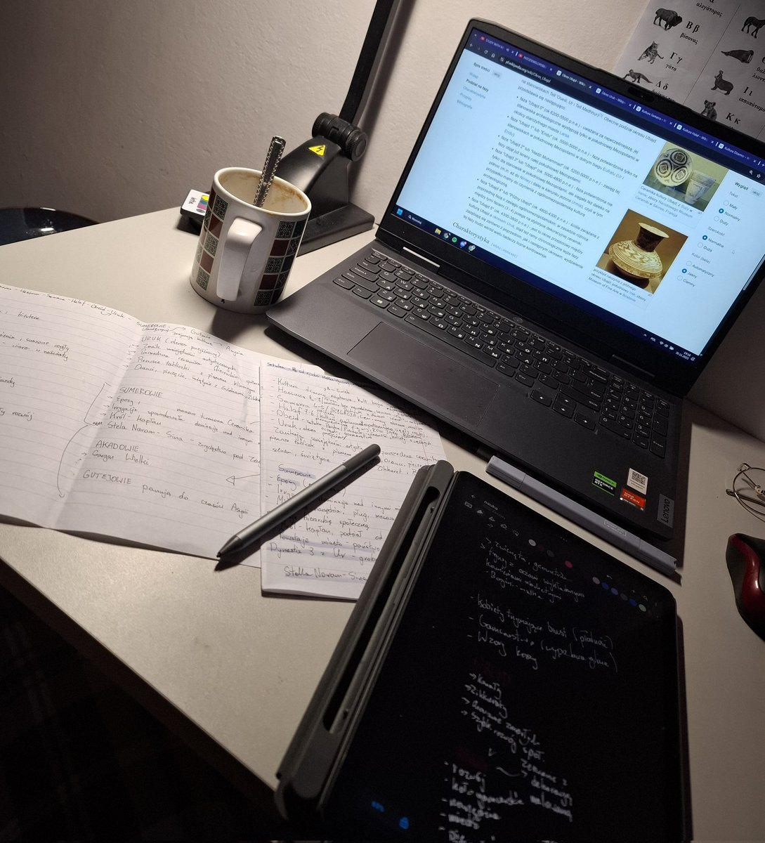 Onegdava's tweet image. 30.11.25 #studylog
2,5h of art history for my exam worth 50% o of my grade
learned almost nothing, had 4 coffees, feeling good
#unitwt #studyspo