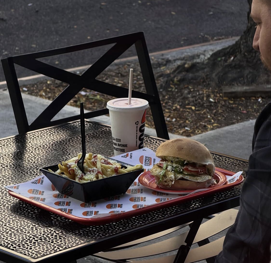 BXLittleItaly's tweet image. Burgers, shakes, and so much more. Make it a Sunday Funday at 039 Fast Food where fresh ingredients meet serious taste. 😋🍔
📷: @039fastfood