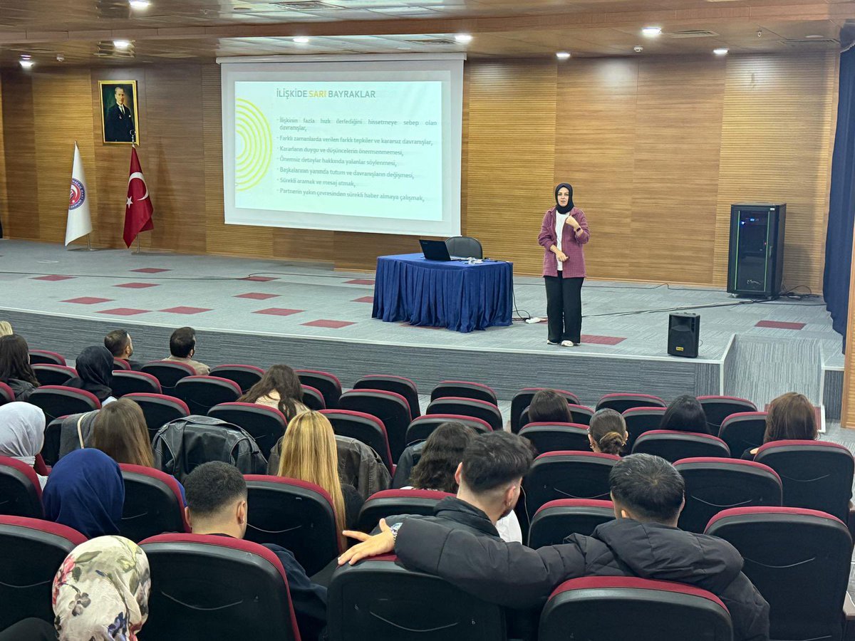 biga_ubf's tweet photo. Flört Şiddeti Farkındalığı Eğitimi Verildi

Detaylar 
↪️ https://t.co/HHdN19hkHS 

#ÇOMÜ #BigaUBF #BUBF https://t.co/b3qiHfYyqg