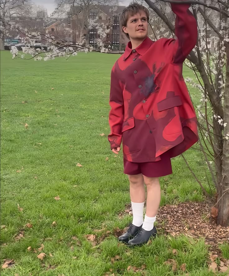 sweeetiebambi's tweet image. he is three apples tall