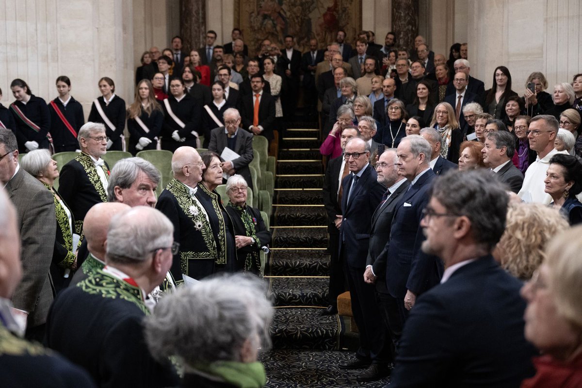 Prince Jean d'Orléans - Comte de Paris tweet media