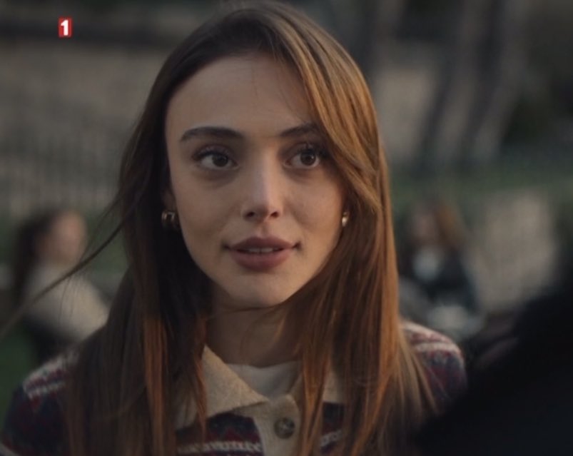 estrellatwett's tweet image. aşşırı derecede benim adım melek defne vibe verdi şu sahnede

#Teşkilat || #RabiaSoytürk